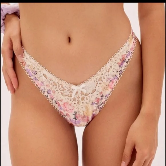 LOVE AND LEMON VS THONG XS - Picture 9 of 12